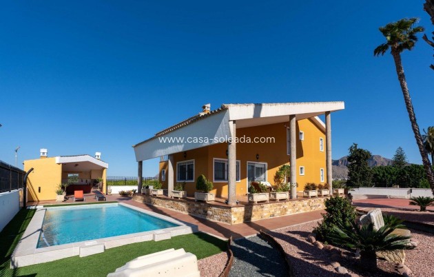Wiederverkauf - Villa - Orihuela - Orihuela Ciudad