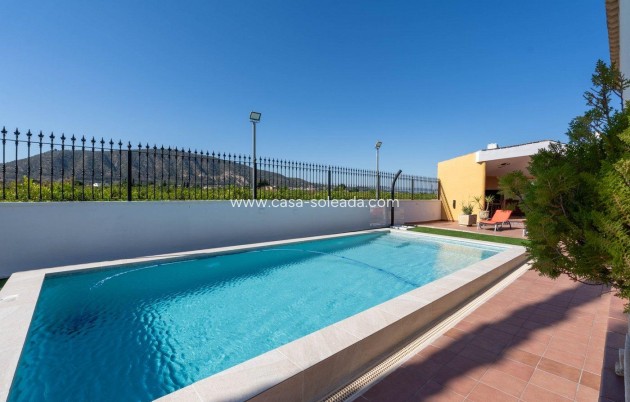 Wiederverkauf - Villa - Orihuela - Orihuela Ciudad