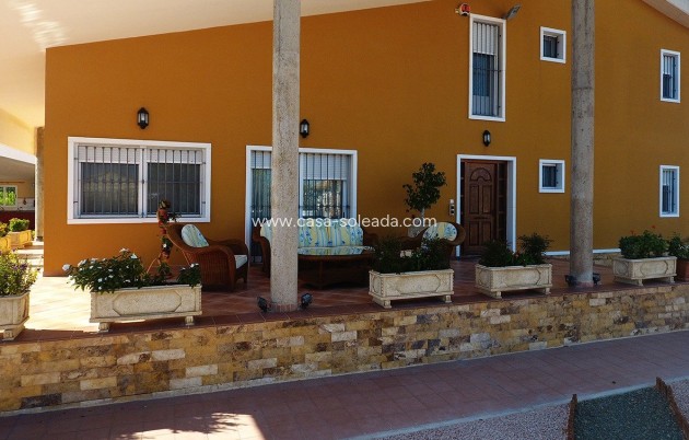Wiederverkauf - Villa - Orihuela - Orihuela Ciudad