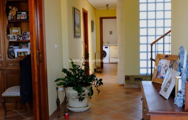 Wiederverkauf - Villa - Orihuela - Orihuela Ciudad