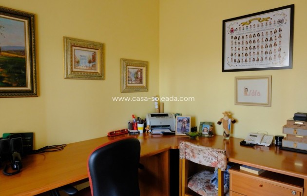 Wiederverkauf - Villa - Orihuela - Orihuela Ciudad