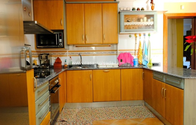 Wiederverkauf - Villa - Orihuela - Orihuela Ciudad