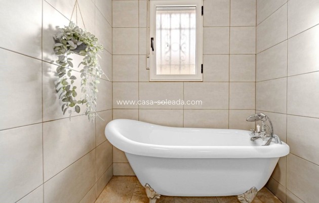 Revente - Villa - Villamartin - Villamartín