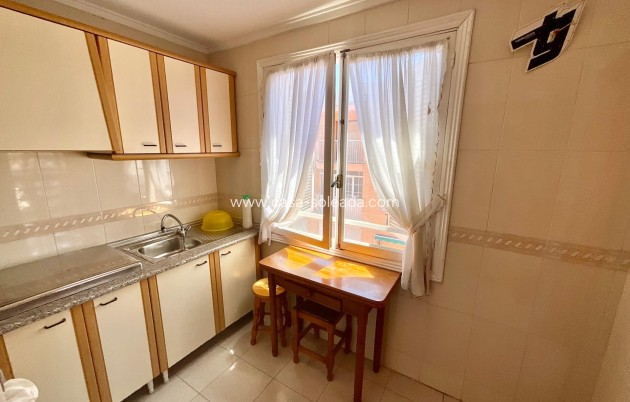 Herverkoop - Appartement / flat - Torrevieja - Acequion