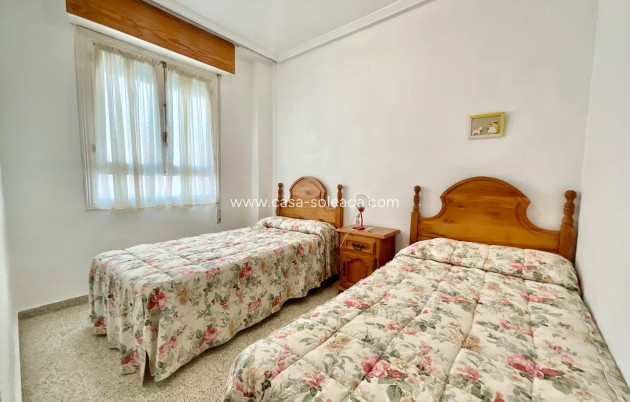 Herverkoop - Appartement / flat - Torrevieja - Acequion