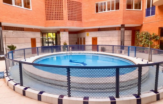 Herverkoop - Appartement / flat - Torrevieja - Acequion