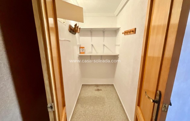 Herverkoop - Appartement / flat - Torrevieja - Acequion