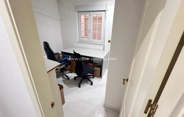 Resale - Apartment / flat - Torrevieja