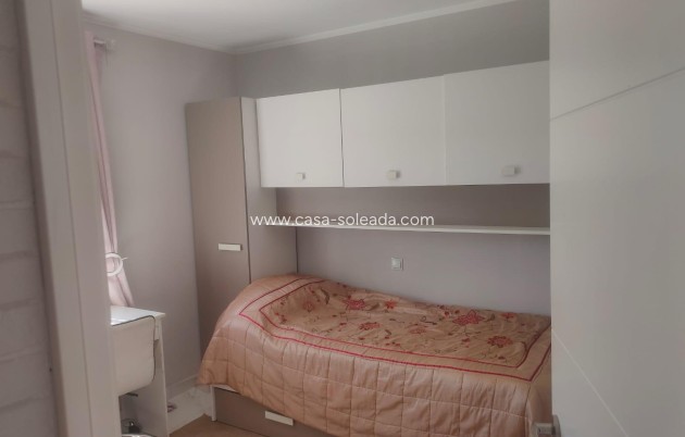 Herverkoop - Bungalow - Orihuela Costa - Campoamor