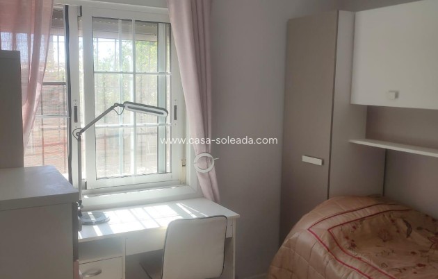 Herverkoop - Bungalow - Orihuela Costa - Campoamor