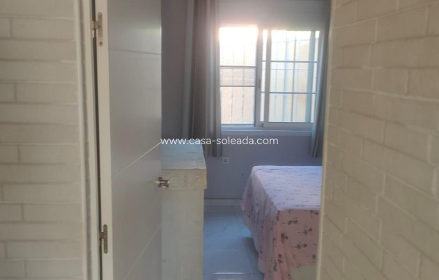 Herverkoop - Bungalow - Orihuela Costa - Campoamor