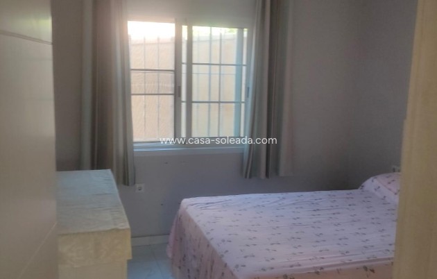 Herverkoop - Bungalow - Orihuela Costa - Campoamor