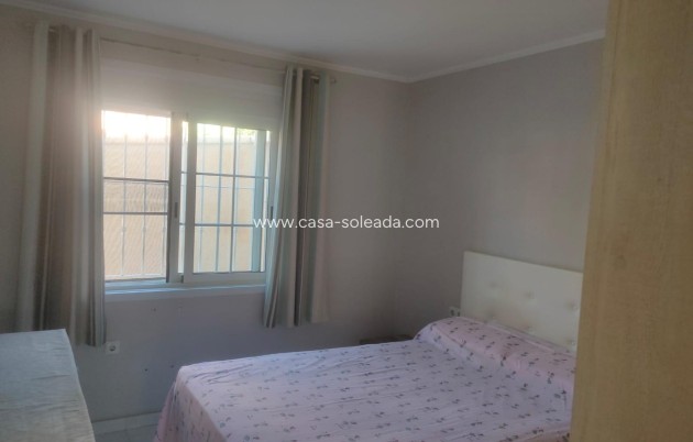 Herverkoop - Bungalow - Orihuela Costa - Campoamor