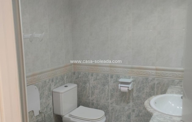 Herverkoop - Bungalow - Orihuela Costa - Campoamor