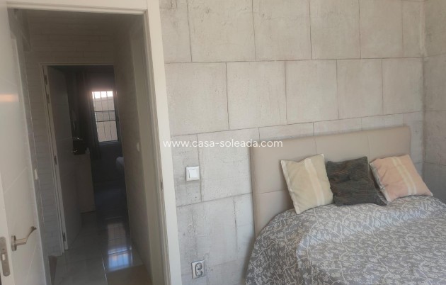 Herverkoop - Bungalow - Orihuela Costa - Campoamor