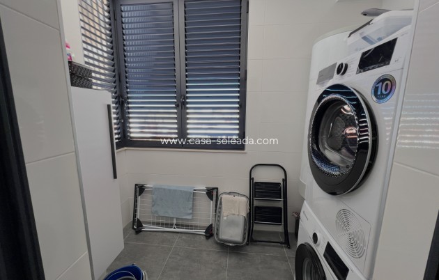 Resale - Apartment / flat - Orihuela Costa - Costa Blanca