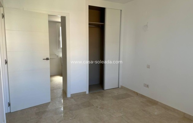 Wiederverkauf - Wohnung - Torrevieja - Punta Prima