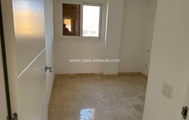 Wiederverkauf - Wohnung - Torrevieja - Punta Prima