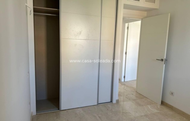 Wiederverkauf - Wohnung - Torrevieja - Punta Prima