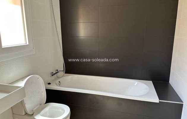 Wiederverkauf - Wohnung - Torrevieja - Punta Prima