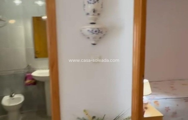 Herverkoop - Appartement / flat - Torrevieja - Playa de los Locos