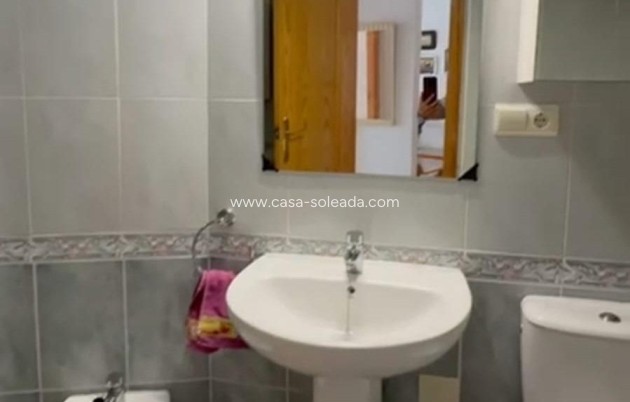 Herverkoop - Appartement / flat - Torrevieja - Playa de los Locos