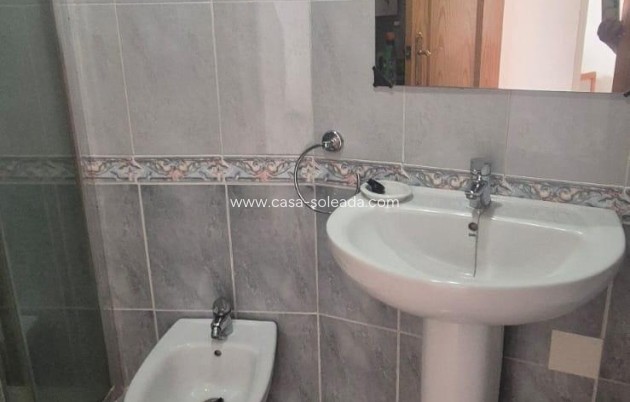 Herverkoop - Appartement / flat - Torrevieja - Playa de los Locos