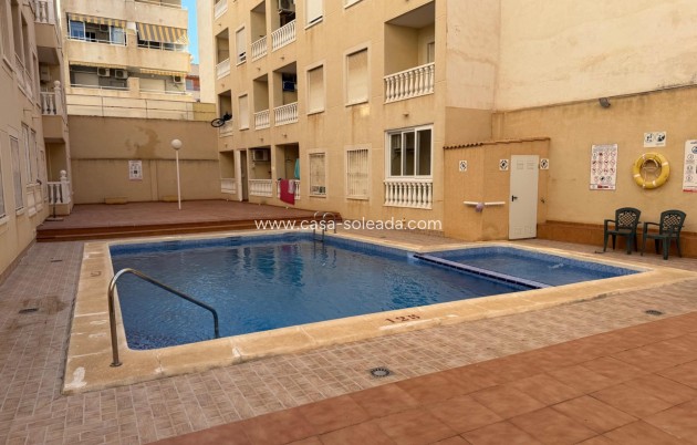 Reventa - Apartamento / piso - Torrevieja - Playa de los Locos
