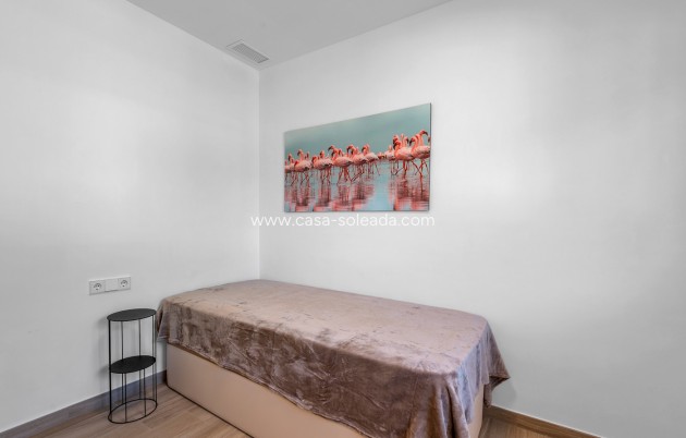 Resale - Apartment / flat - Pilar de la Horadada - Costa Blanca
