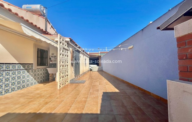 Wiederverkauf - Villa - Torrevieja - Los Balcones