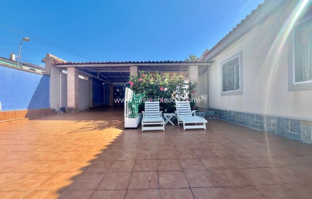 Wiederverkauf - Villa - Torrevieja - Los Balcones