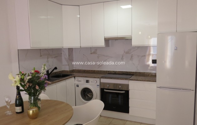 Wiederverkauf - Wohnung - Orihuela Costa - La Zenia