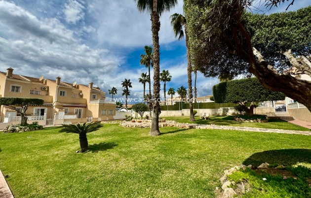 Resale - Townhouse - Ciudad Quesada