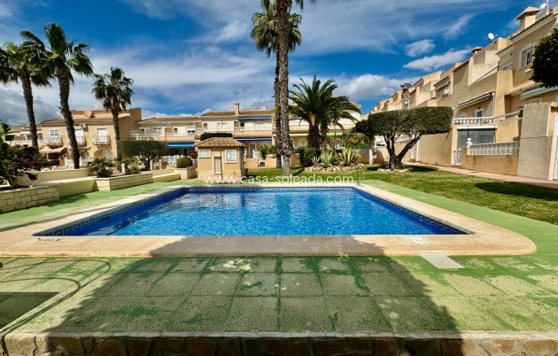 Resale - Townhouse - Ciudad Quesada