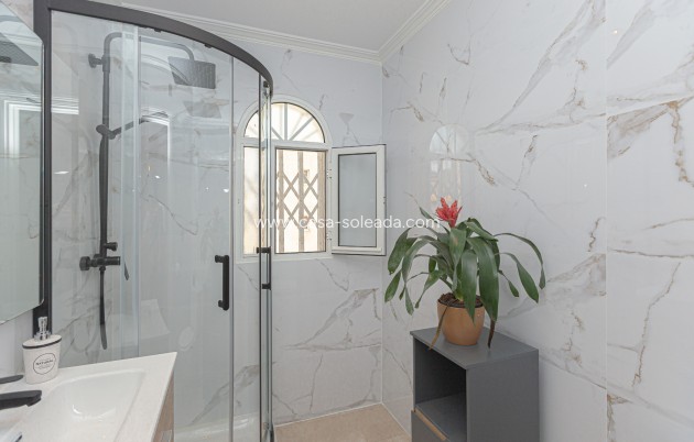 Wiederverkauf - Bungalow - La Zenia