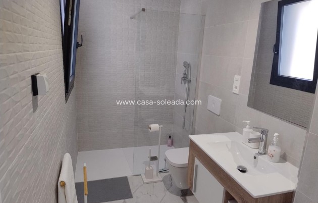 Wiederverkauf - Wohnung - Orihuela Costa - La Florida