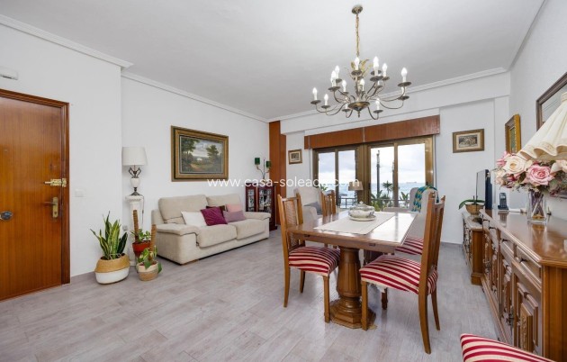 Herverkoop - Appartement / flat - Torrevieja - Paseo Maritimo
