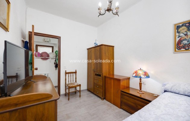 Herverkoop - Appartement / flat - Torrevieja - Paseo Maritimo