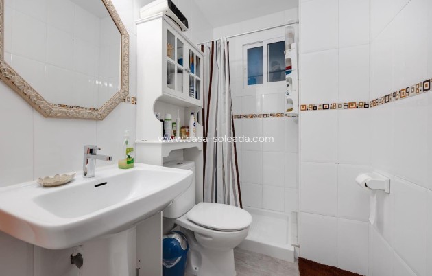 Herverkoop - Appartement / flat - Torrevieja - Paseo Maritimo