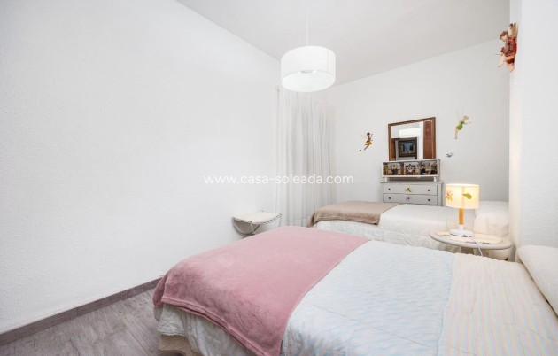 Herverkoop - Appartement / flat - Torrevieja - Paseo Maritimo