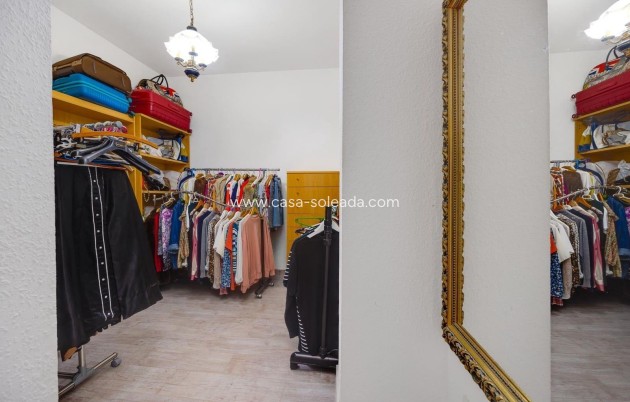 Herverkoop - Appartement / flat - Torrevieja - Paseo Maritimo