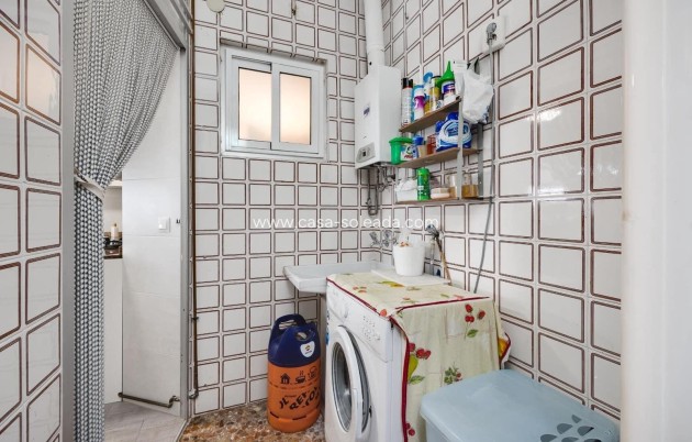 Herverkoop - Appartement / flat - Torrevieja - Paseo Maritimo