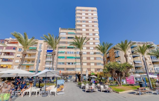 Herverkoop - Appartement / flat - Torrevieja - Paseo Maritimo