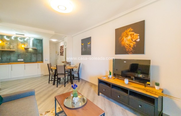 Resale - Apartment / flat - Torrevieja - Center