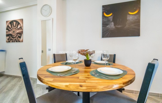 Resale - Apartment / flat - Torrevieja - Center
