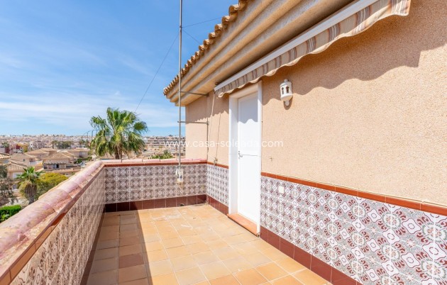 Wiederverkauf - Villa - Orihuela Costa - Punta Prima