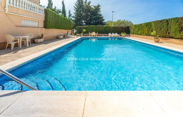Wiederverkauf - Villa - Orihuela Costa - Punta Prima
