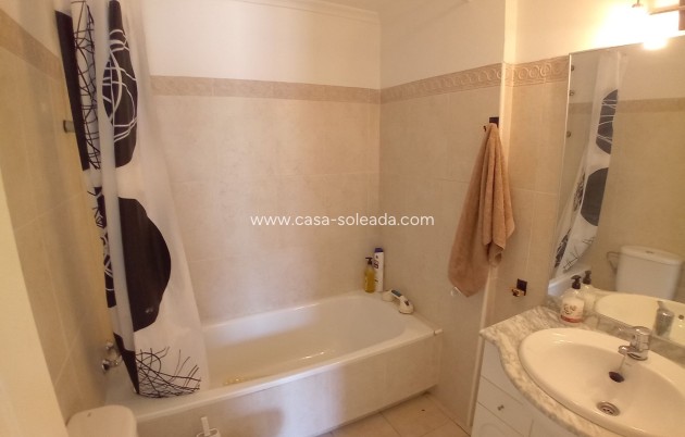 Resale - Apartment / flat - Jacarilla