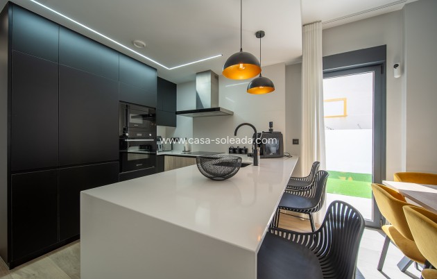 Wiederverkauf - Wohnung - Torrevieja - Punta Prima