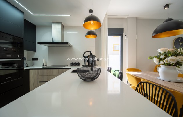 Wiederverkauf - Wohnung - Torrevieja - Punta Prima